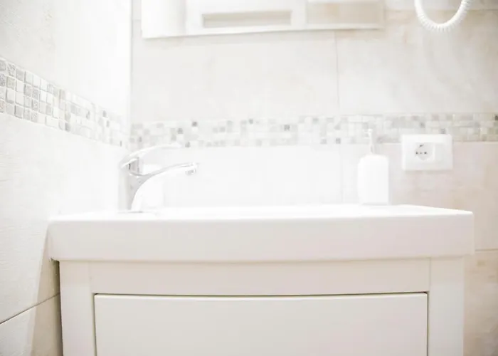 Vatican 383 4* רומא